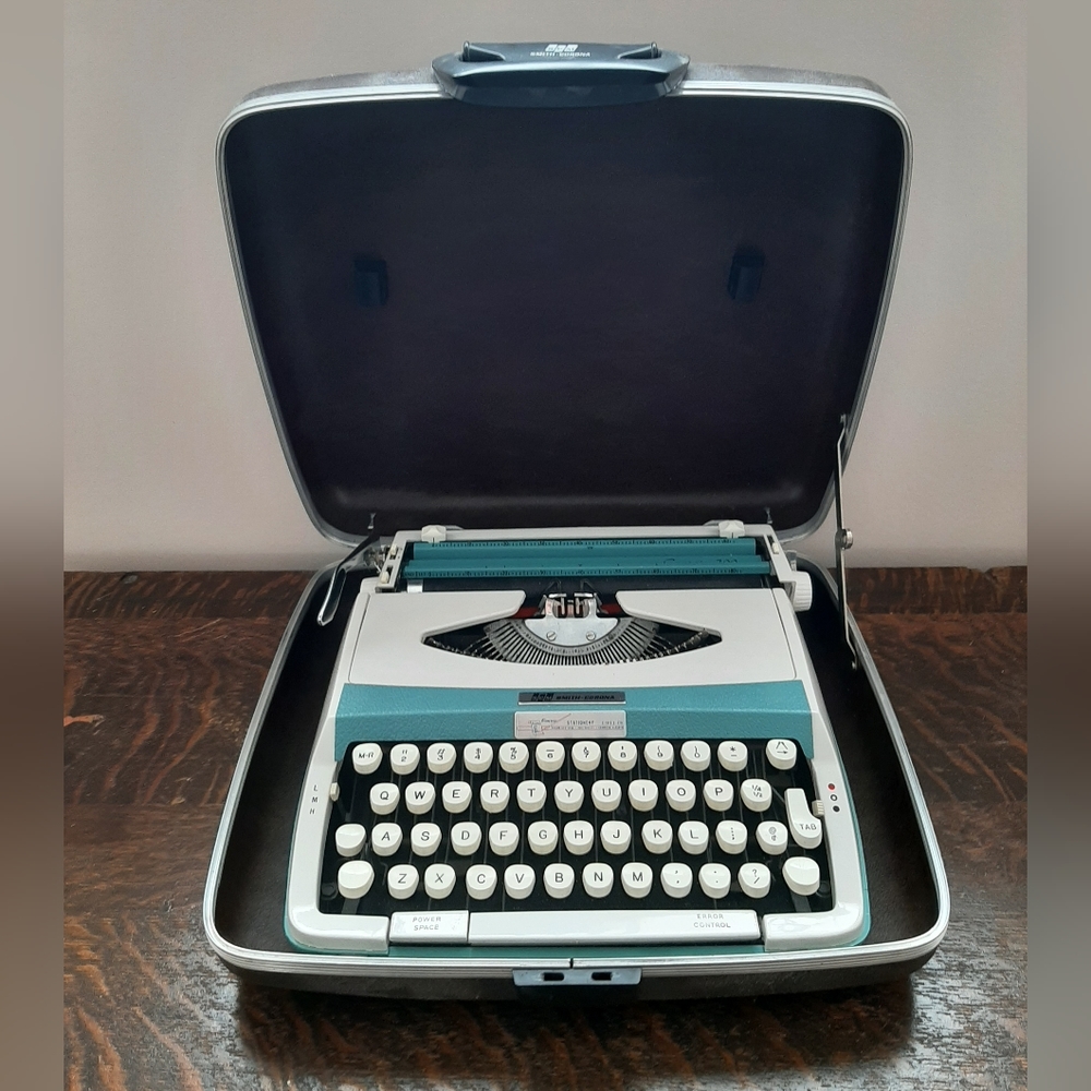 Vintage portable Smith Corona Typewriter
